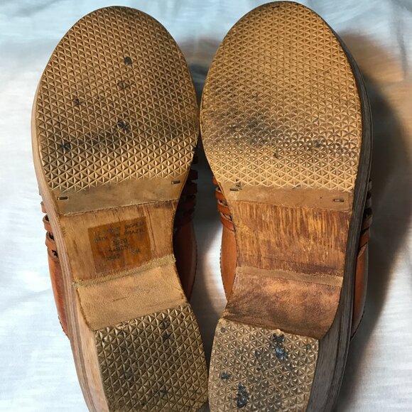 Thom McAn Vintage Wooden Clogs with Woven Leather Uppers Women's 7.5 - Picture 5 of 8